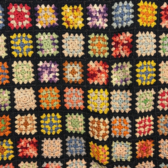 VTG Handmade Wool Afghan Roseanne Throw Sofa Blanket Granny Square 64" X 38" - Picture 4 of 15
